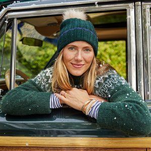 Vineyard Vines Pop Knit Pom Hat in Green Pine Grove | Winter hat pom-pom beanie